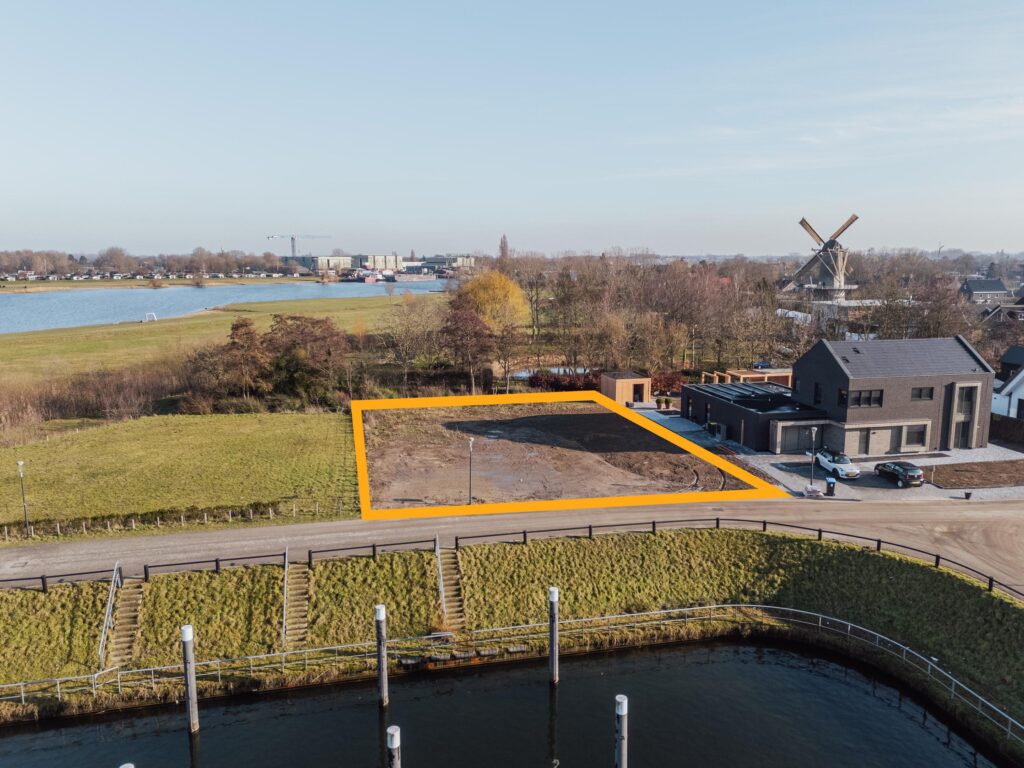 Veen – Waterfront 24