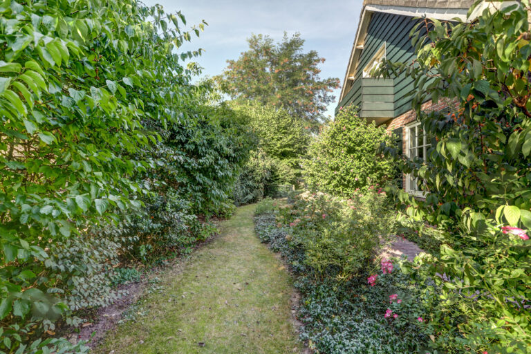 Sleeuwijk – Acacialaan 9