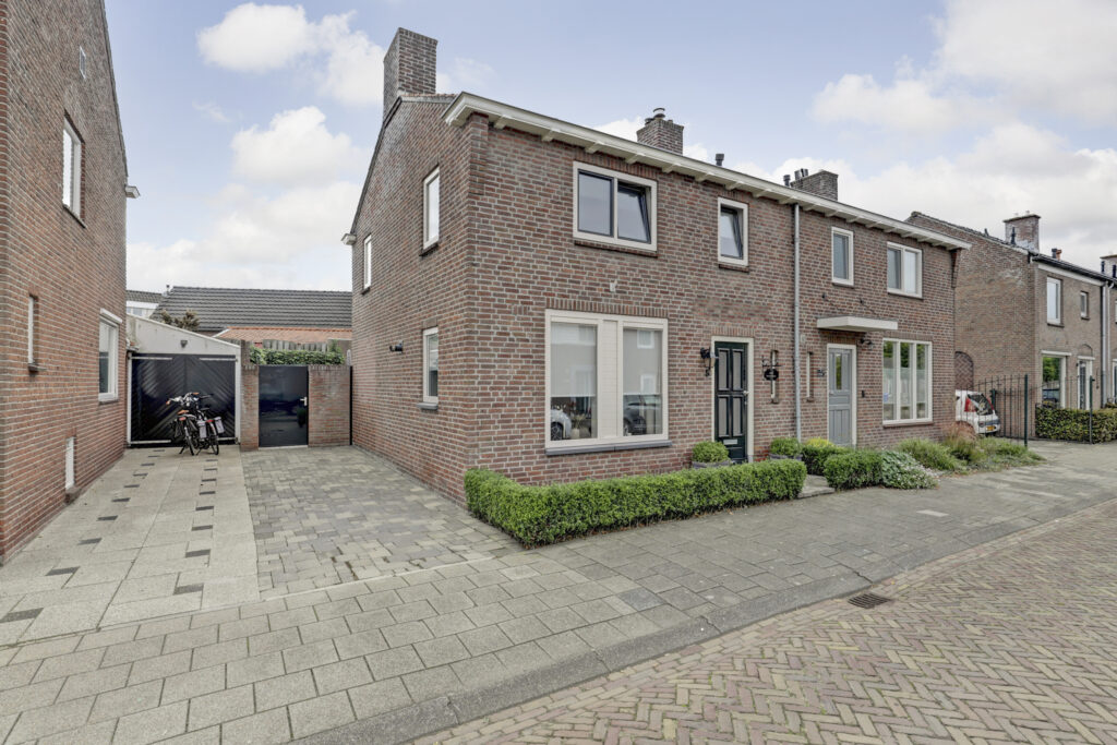 Raamsdonksveer – Vincent van Goghstraat 5