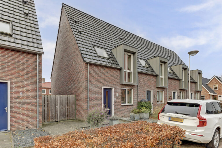 Raamsdonk – Burg. Moonshof 8