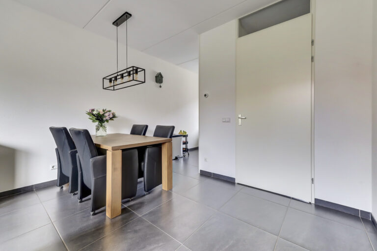 Raamsdonk – Burg. Moonshof 8