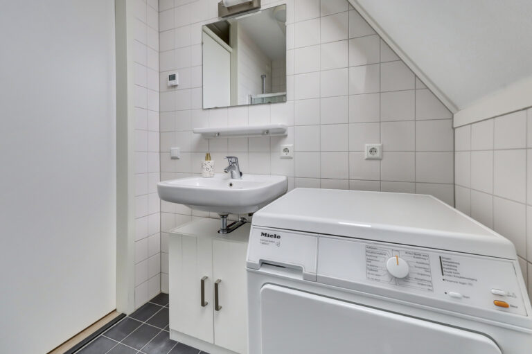 Raamsdonk – Burg. Moonshof 8