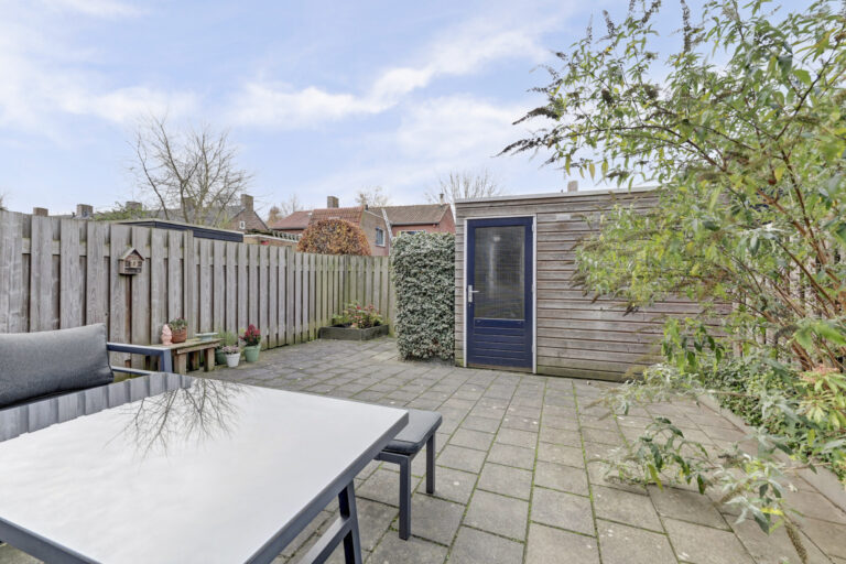 Raamsdonk – Burg. Moonshof 8