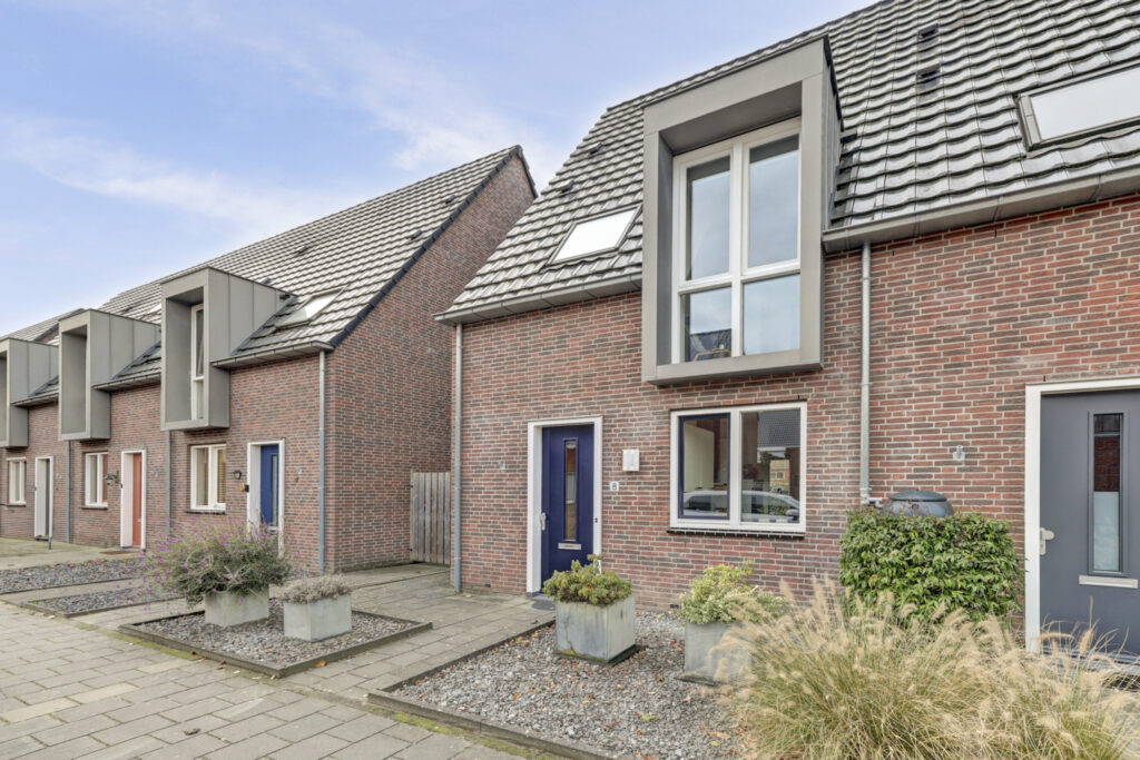 Raamsdonk – Burg. Moonshof 8