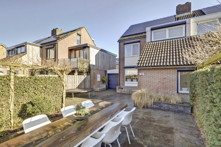 Almkerk – Van Limburg Stirumstraat 45