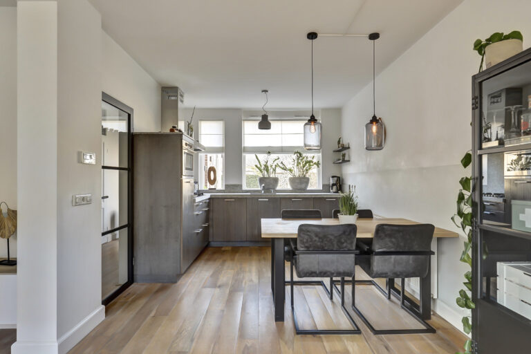 Almkerk – Van Limburg Stirumstraat 45