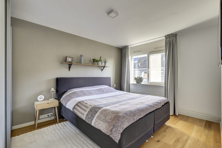 Almkerk – Van Limburg Stirumstraat 45