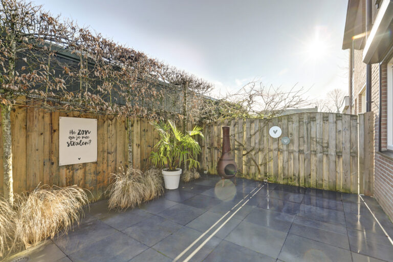 Almkerk – Van Limburg Stirumstraat 45