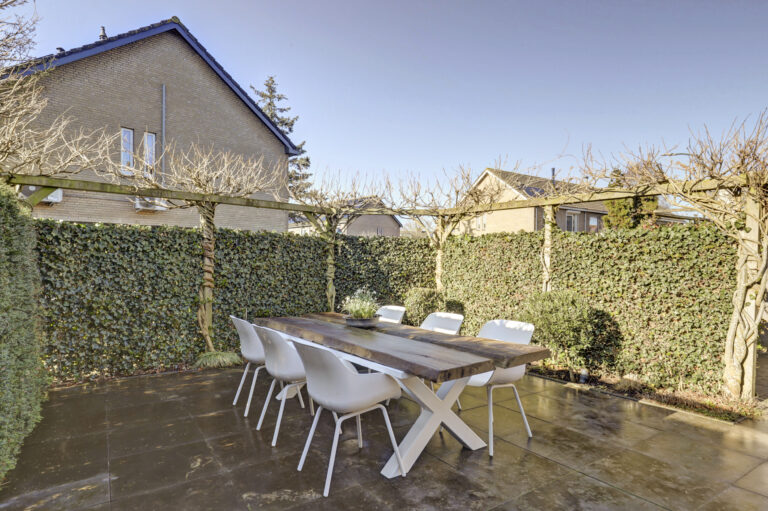 Almkerk – Van Limburg Stirumstraat 45