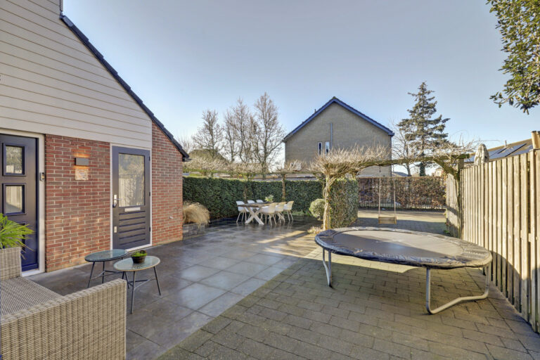 Almkerk – Van Limburg Stirumstraat 45