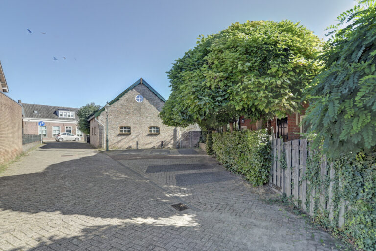 Raamsdonksveer – Zwanesteeg 6