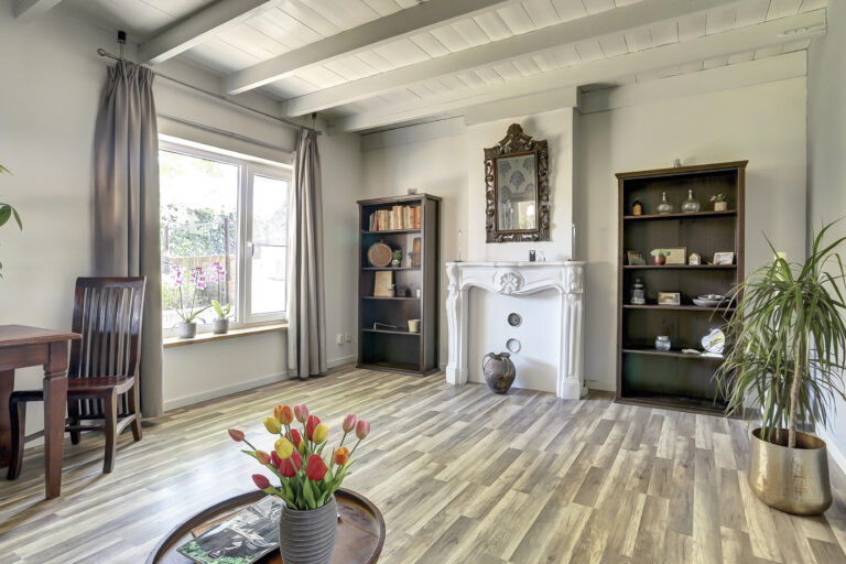 Raamsdonksveer – Zwanesteeg 6