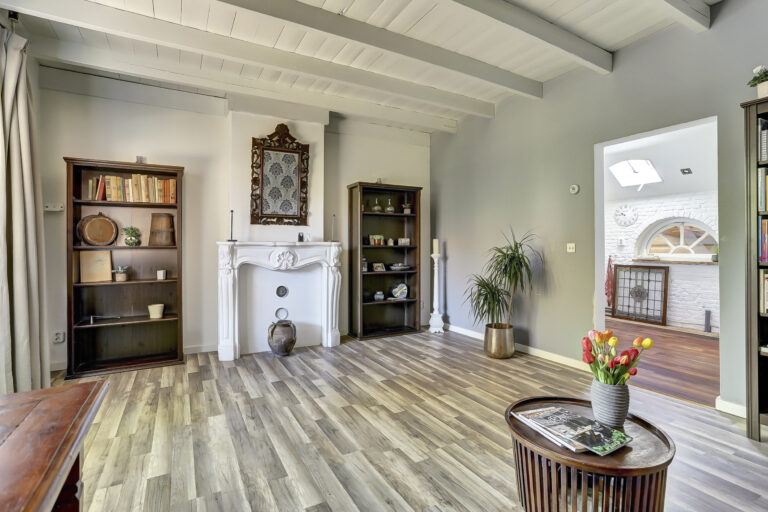 Raamsdonksveer – Zwanesteeg 6