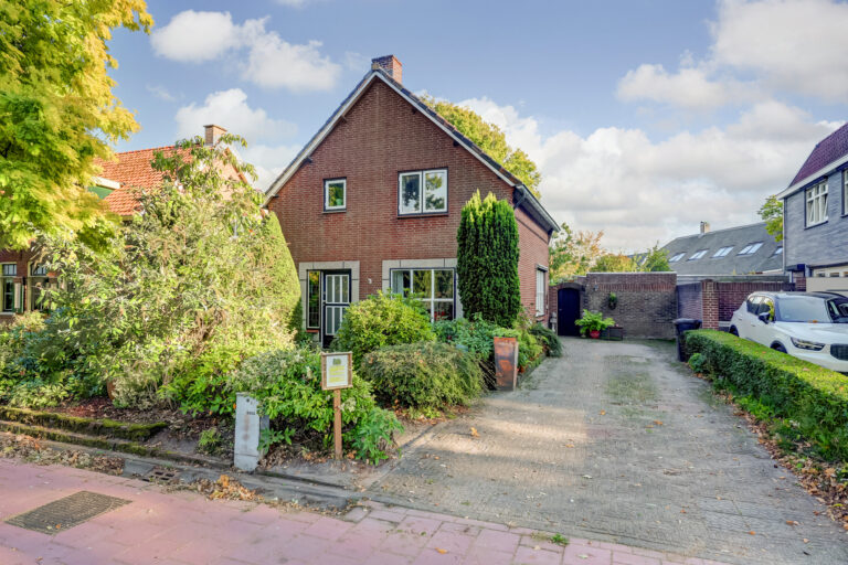 Sleeuwijk – Rijksstraatweg 93