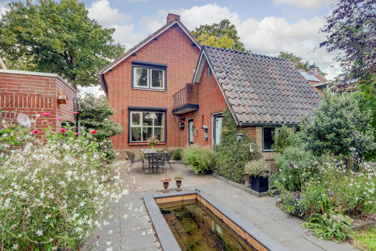 Sleeuwijk – Rijksstraatweg 93