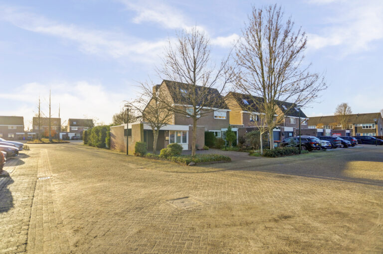 Raamsdonksveer – Benraatshoef 12