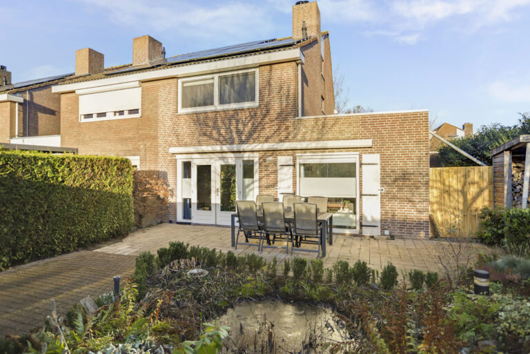 Raamsdonksveer – Benraatshoef 12