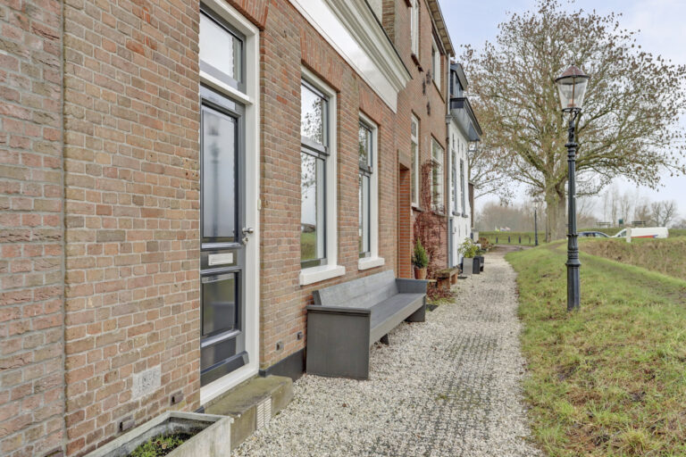 Woudrichem – Rijkswal 52