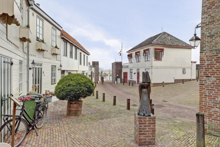 Woudrichem – Rijkswal 52