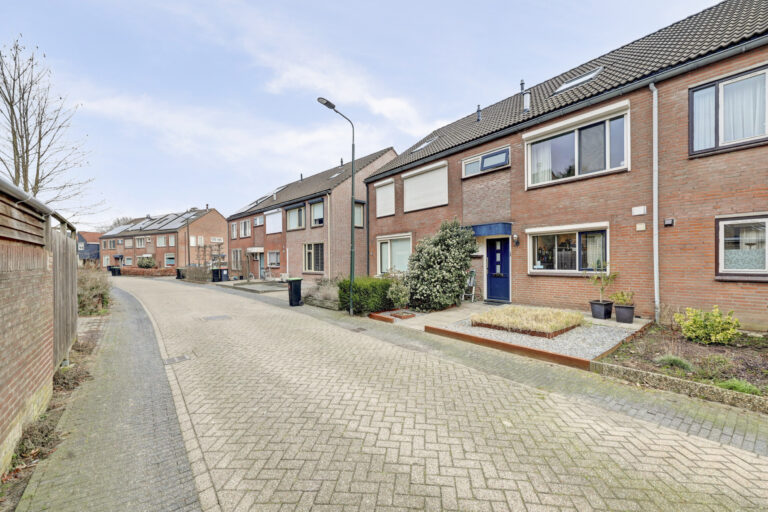 Raamsdonksveer – Papeweer 6